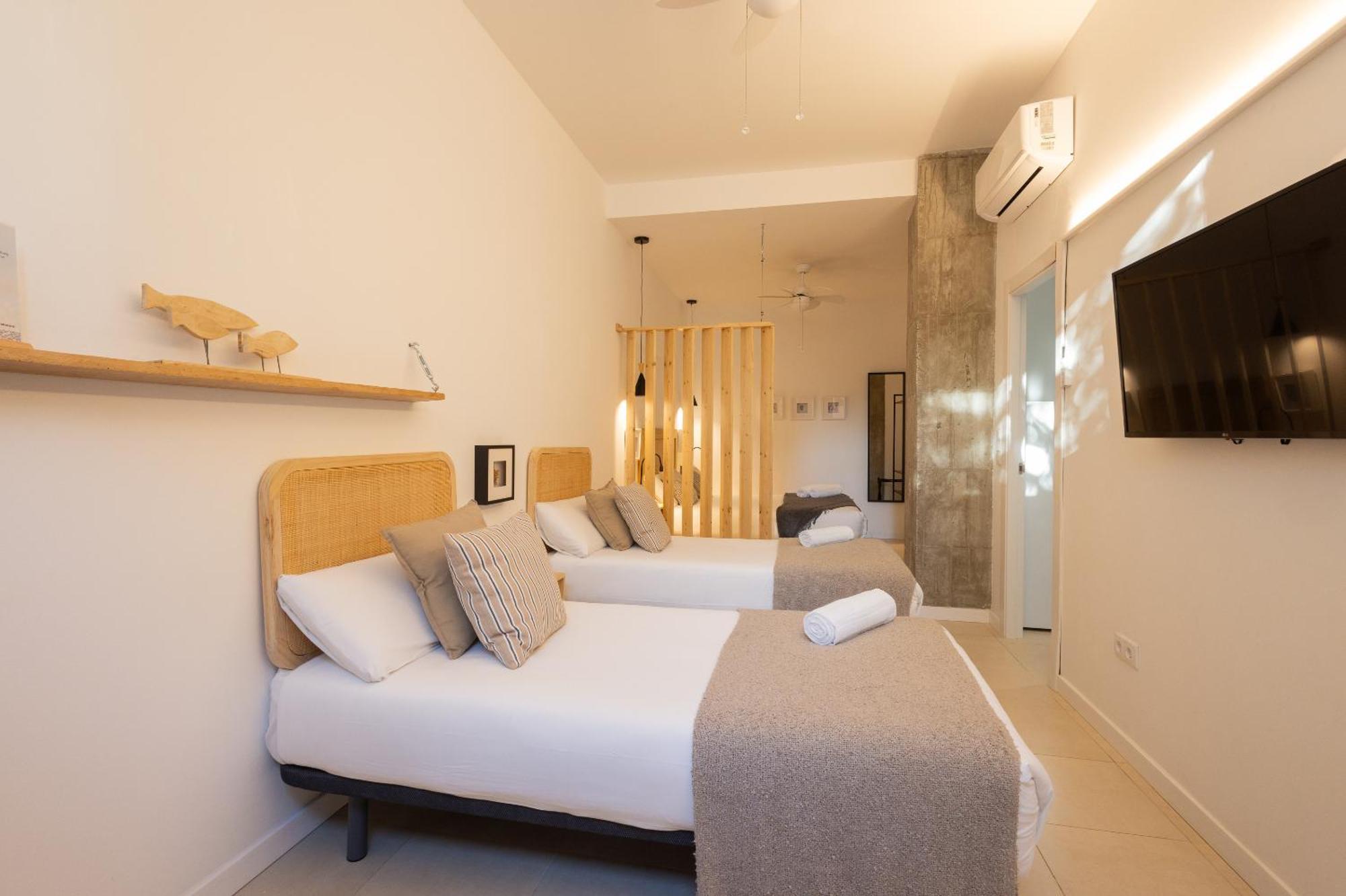 Florit Flats - The Pitiusas Rooms Валенсия Екстериор снимка