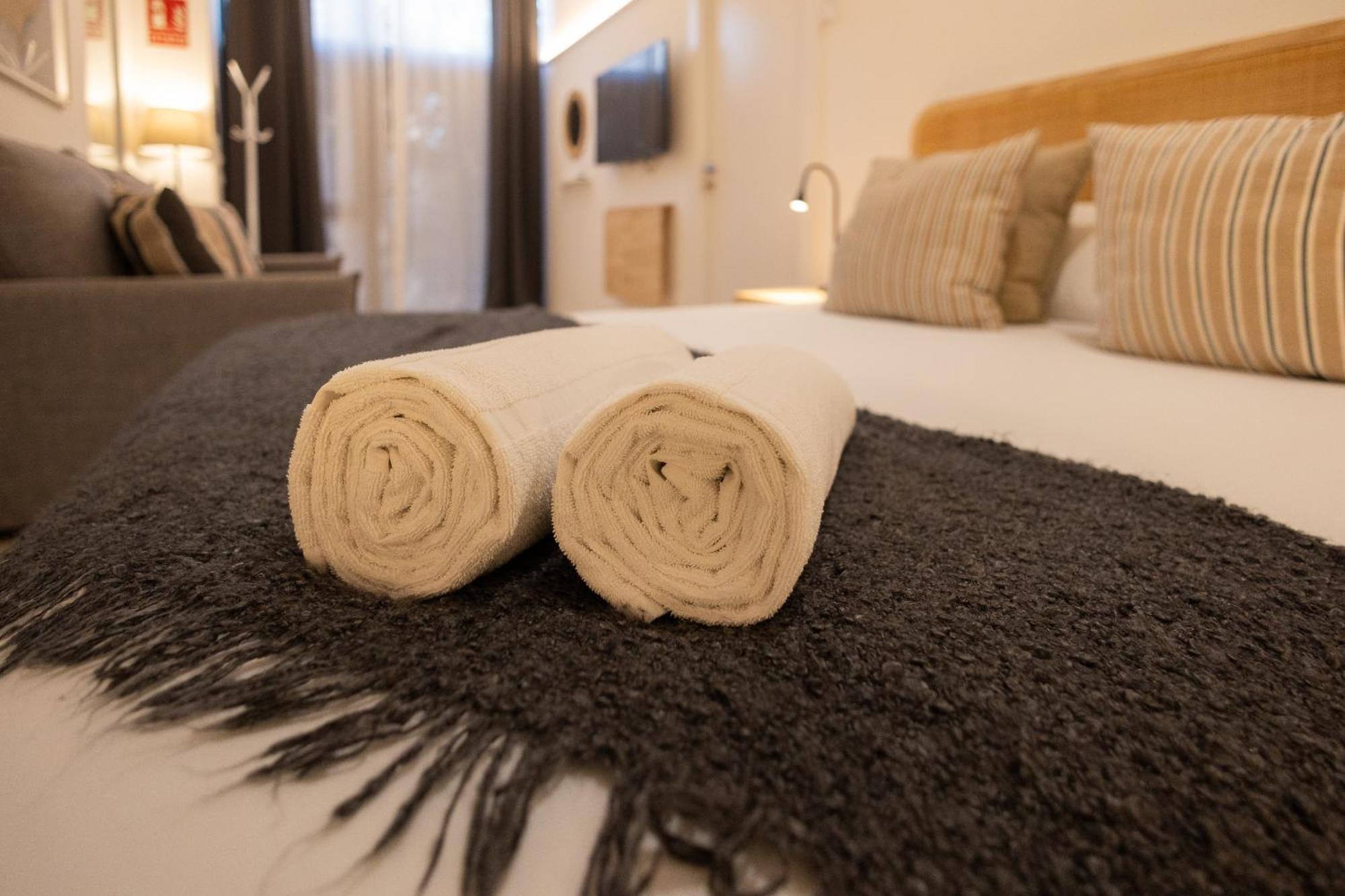 Florit Flats - The Pitiusas Rooms Валенсия Екстериор снимка