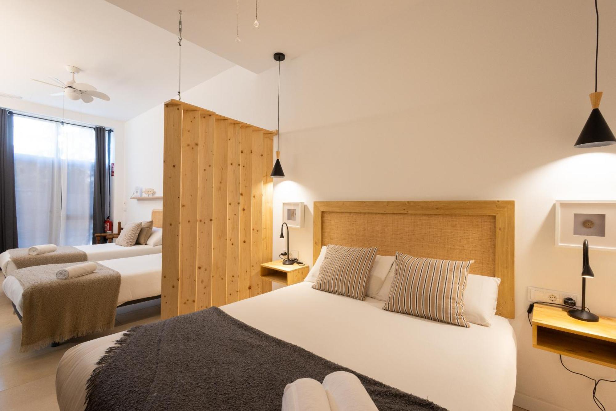 Florit Flats - The Pitiusas Rooms Валенсия Екстериор снимка