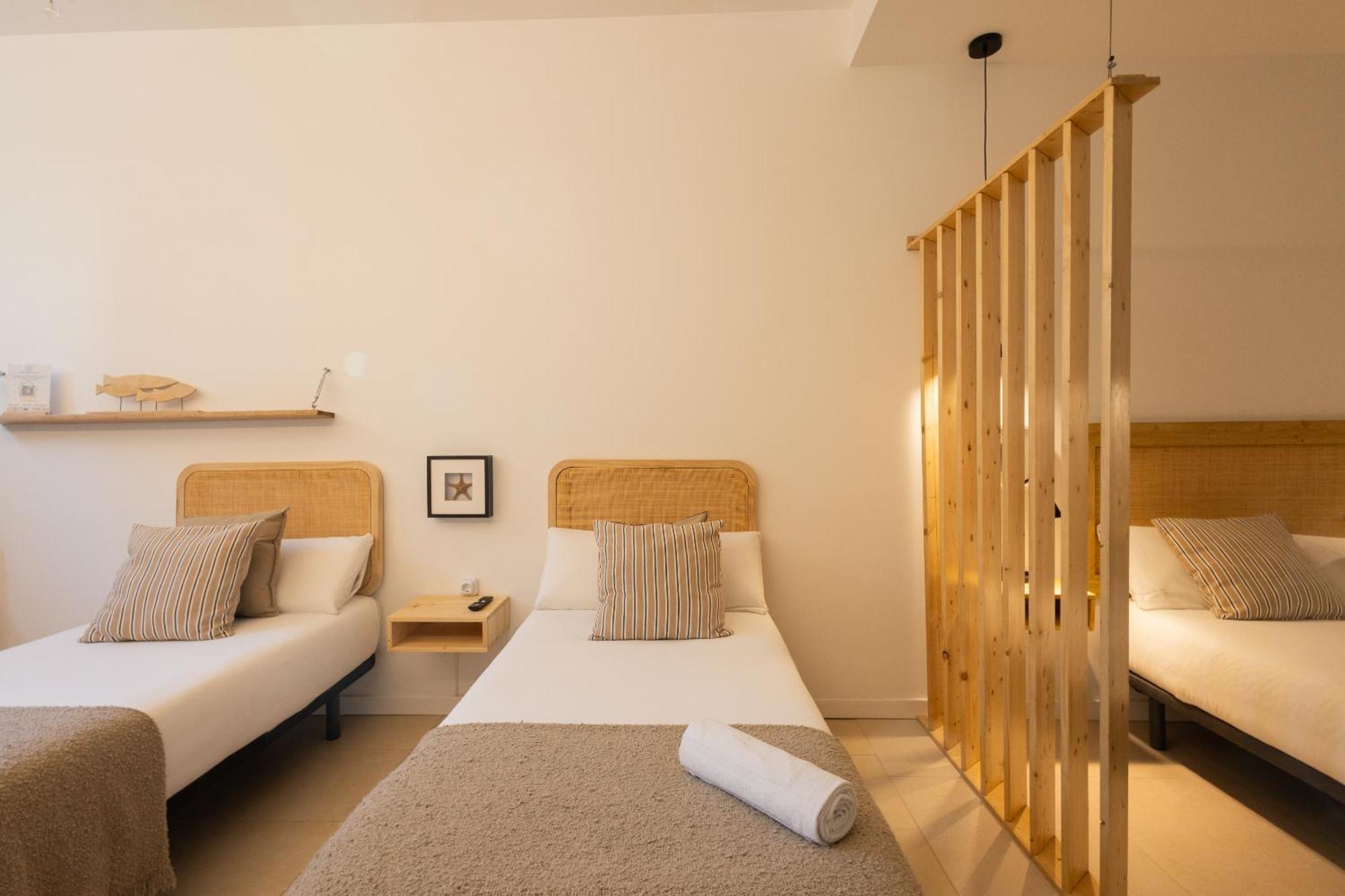 Florit Flats - The Pitiusas Rooms Валенсия Екстериор снимка